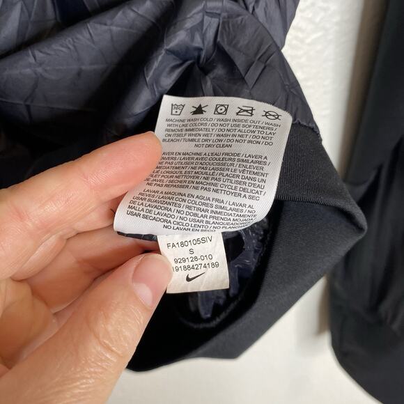 Nike Women's Dri-FIT Run Division Long Sleeve Top S - Picture 7 of 8